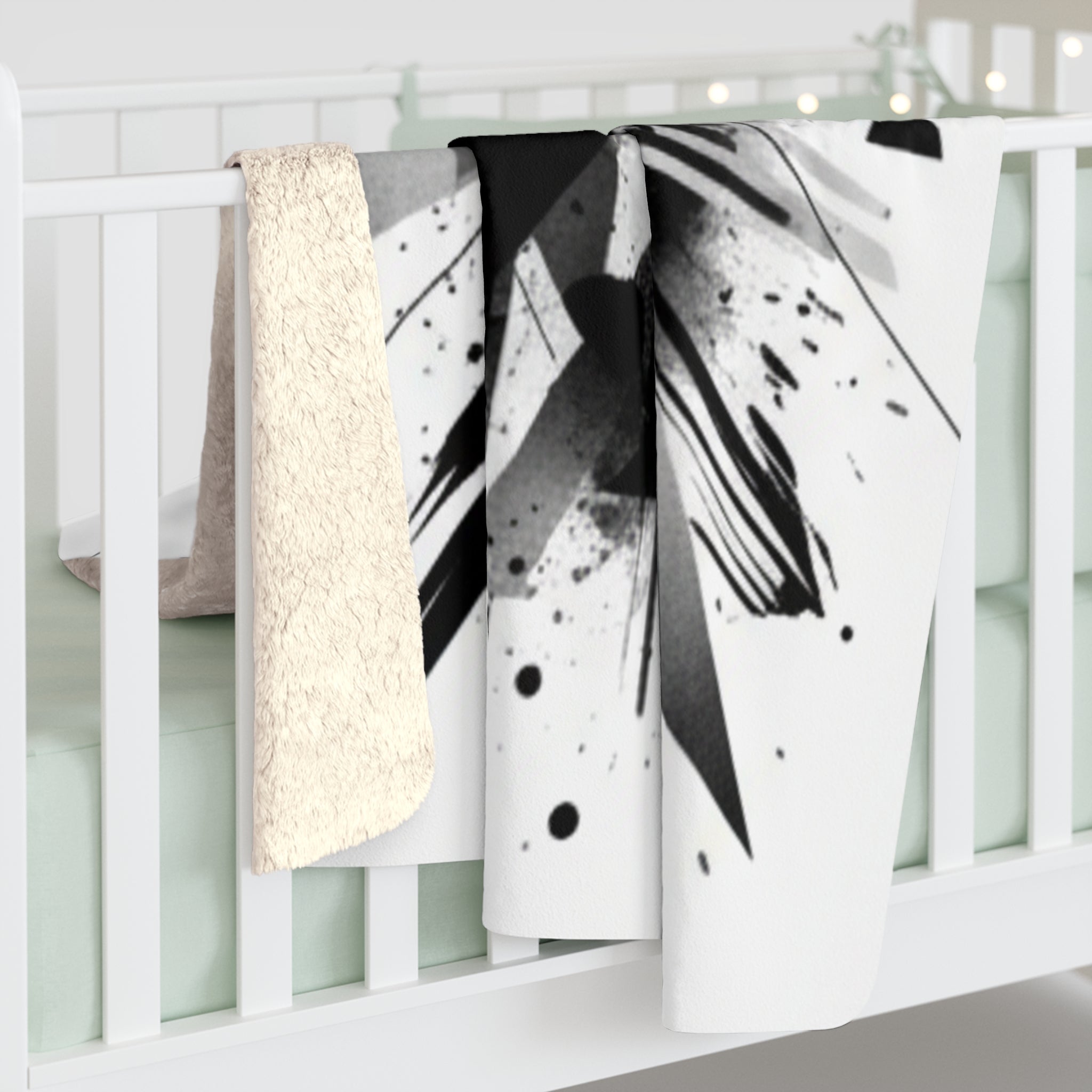 Abstract Black Ink Splash Sherpa Fleece Blanket — Modern Graffiti Throw